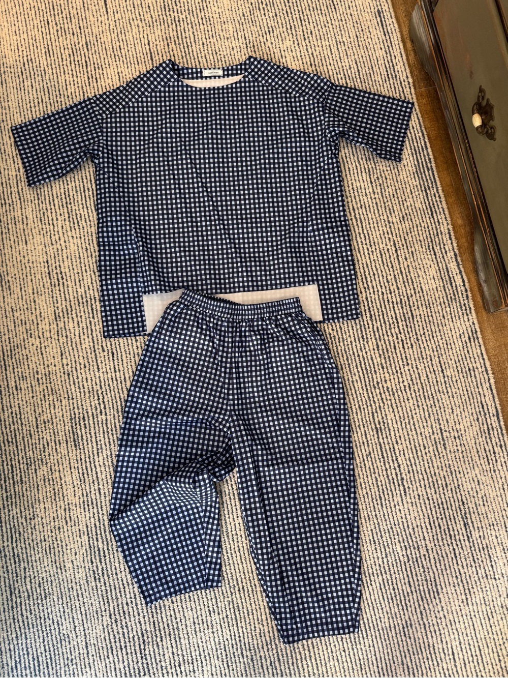 SooLinen Navy & White Gingham Top with matching cropped pant 
Relaxed boxy fit